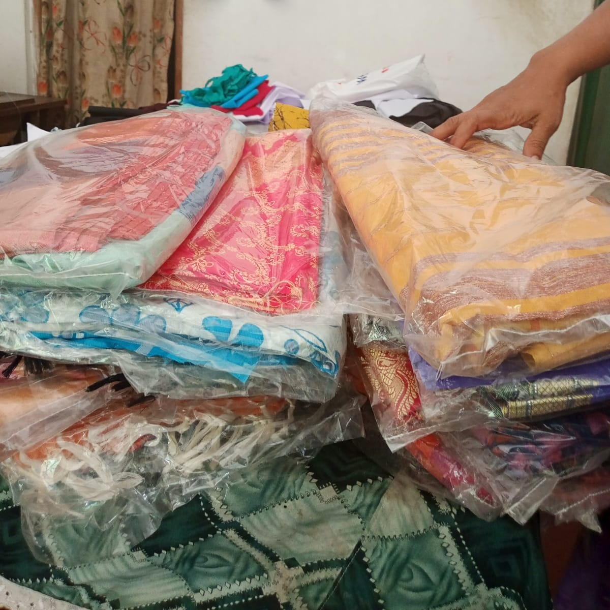 නිල්මිණි ටේලර්ස්